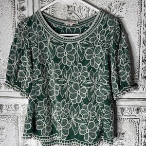 Solitaire Blouse Green ruffle sleeves